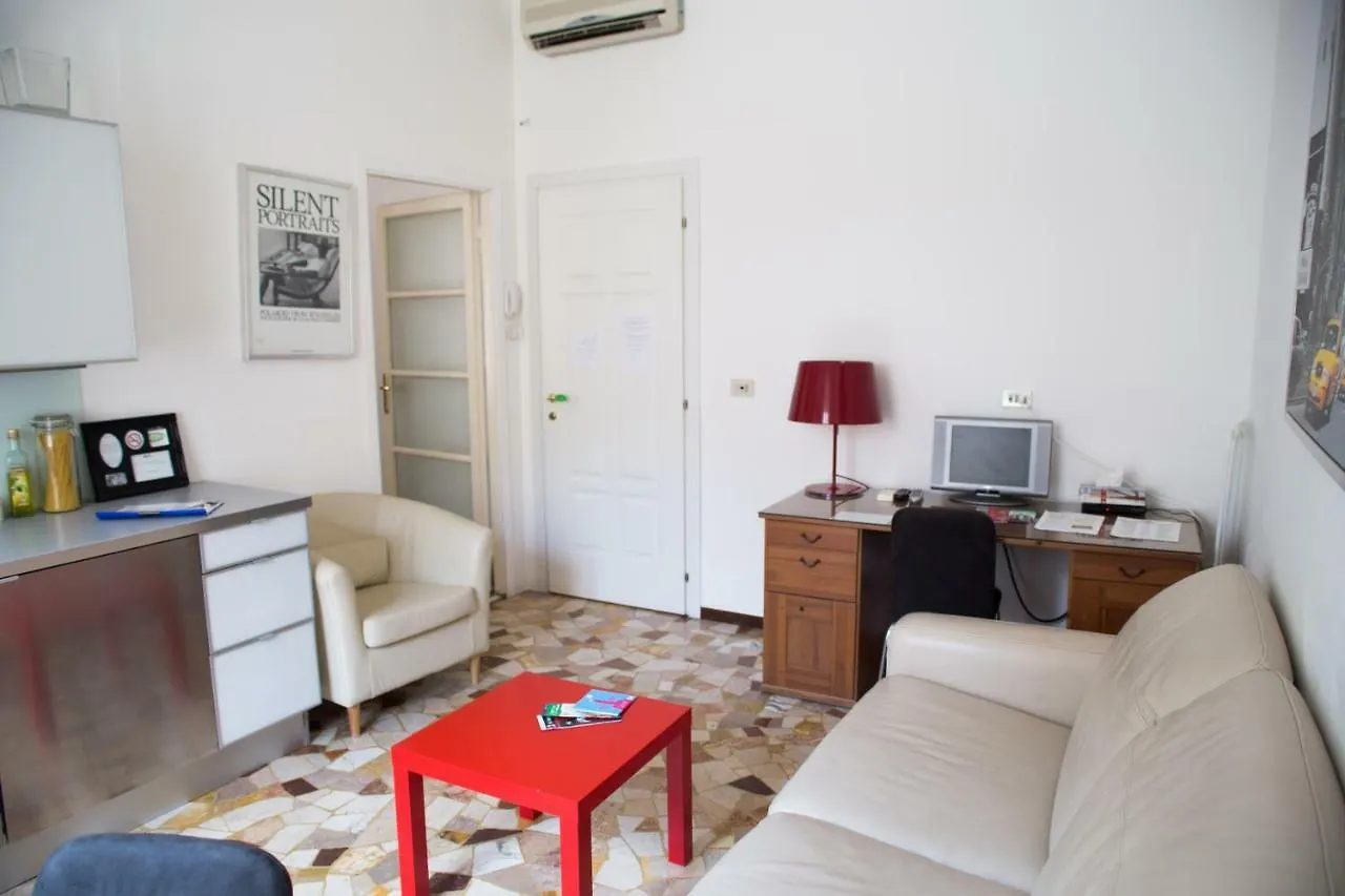 Missori Cozy Apartment Milan Italy