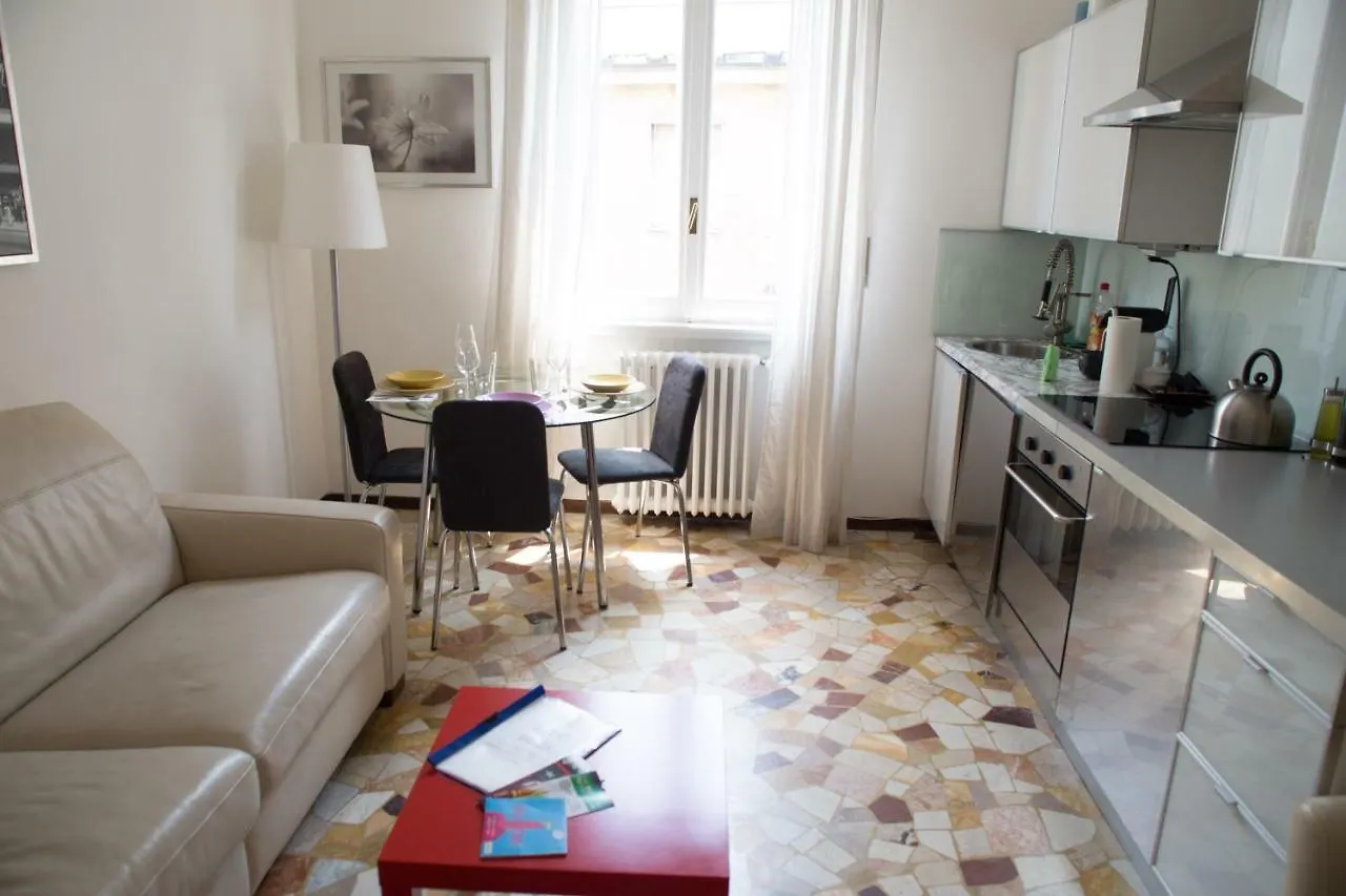 Missori Cozy Apartment Milan